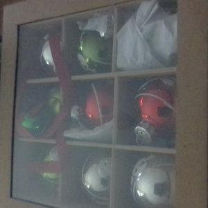 Vintage 𝅺Set Of 8 Christmas Ornaments